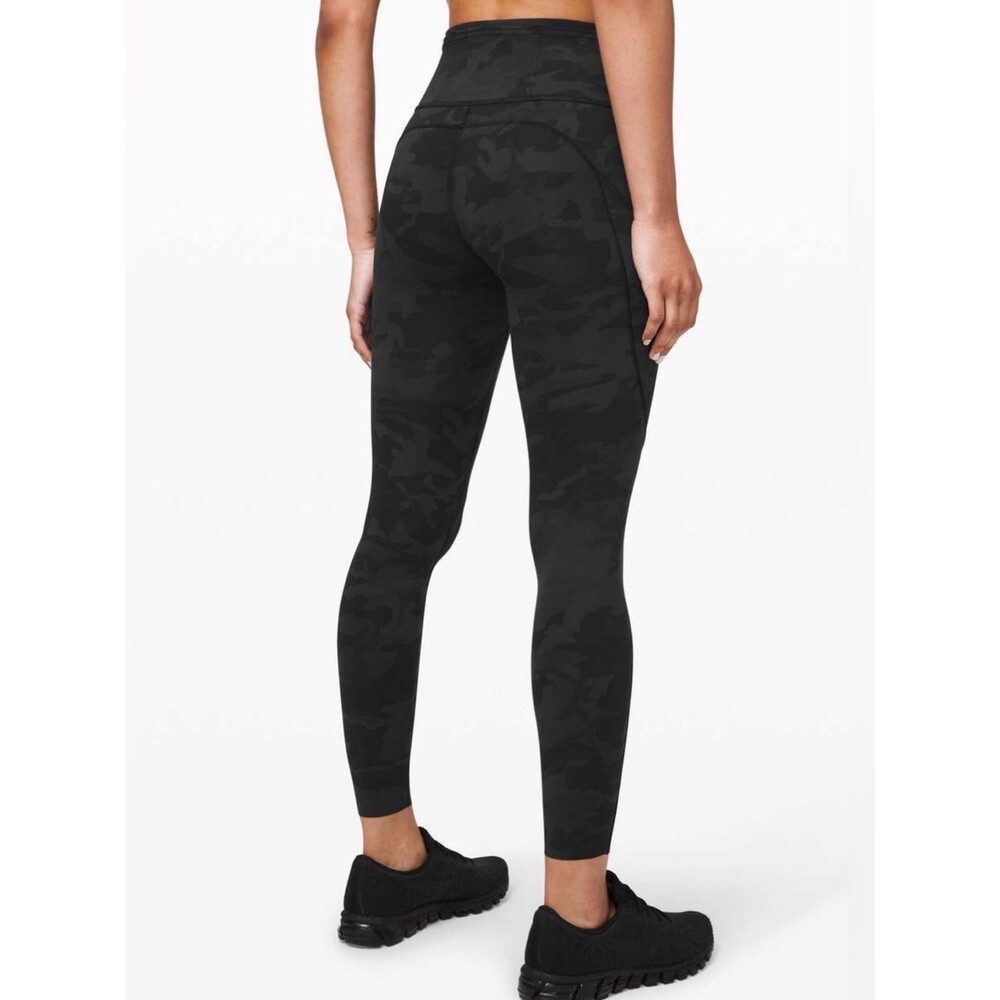 Lululemon Fast and Free Tight II 25" Size 8